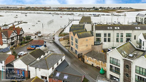 WATERSIDE MARINA- click for photo gallery